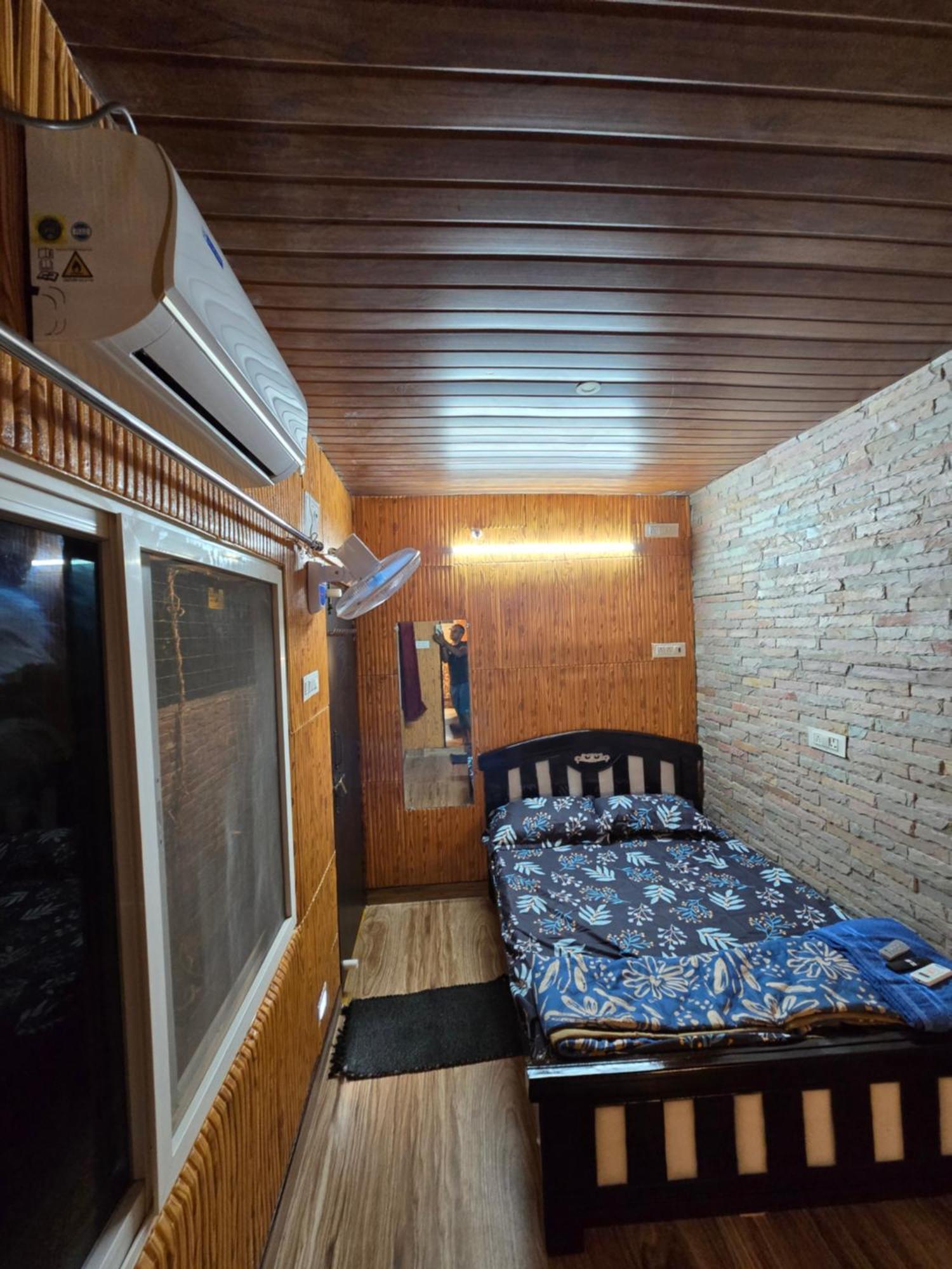 Barla'S Home Stay Шемшабад Екстер'єр фото